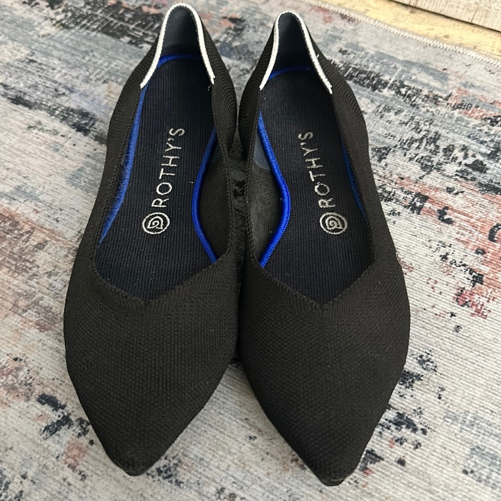 Womens 9.5 black the point Rothy’s.